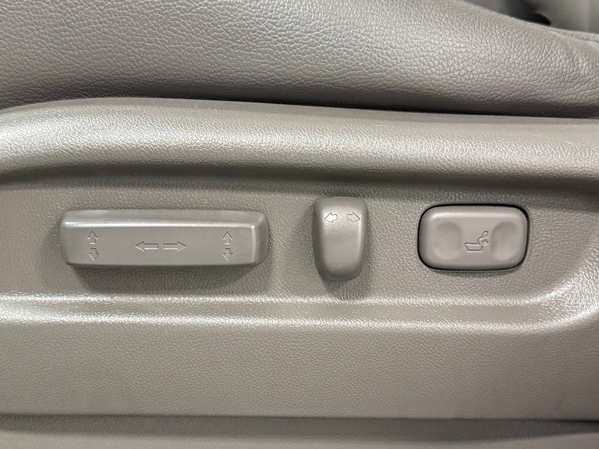 Photo 27 of this Honda Odyssey