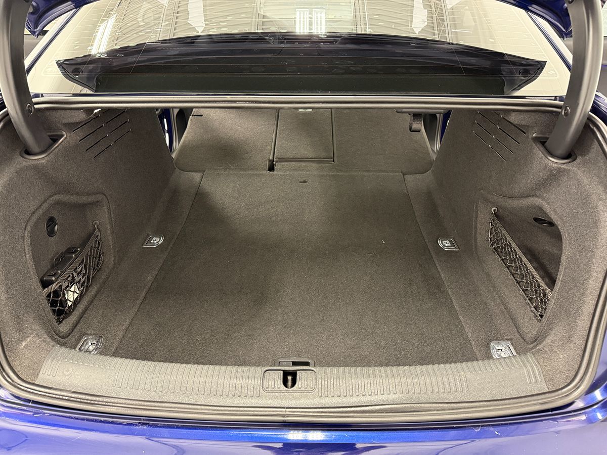 Photo 36 of this Audi A4