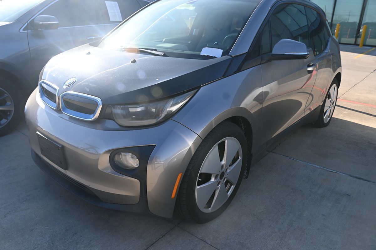 2014 BMW i3 Base photo 2