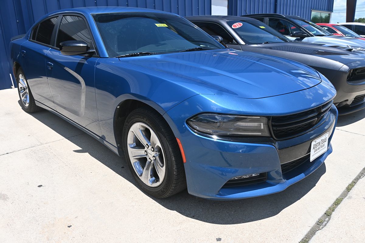 2020 Dodge Charger SXT photo 4