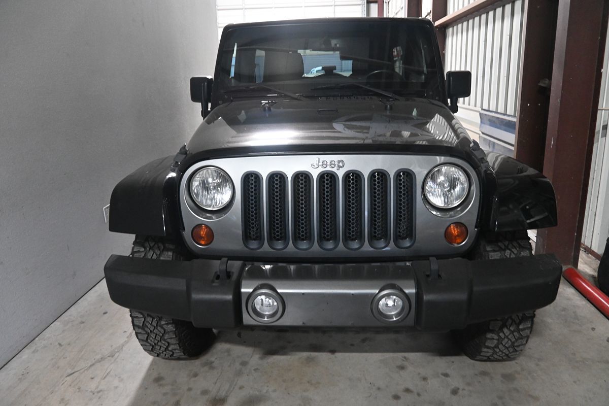 2013 Jeep Wrangler Unlimited Sport photo 3