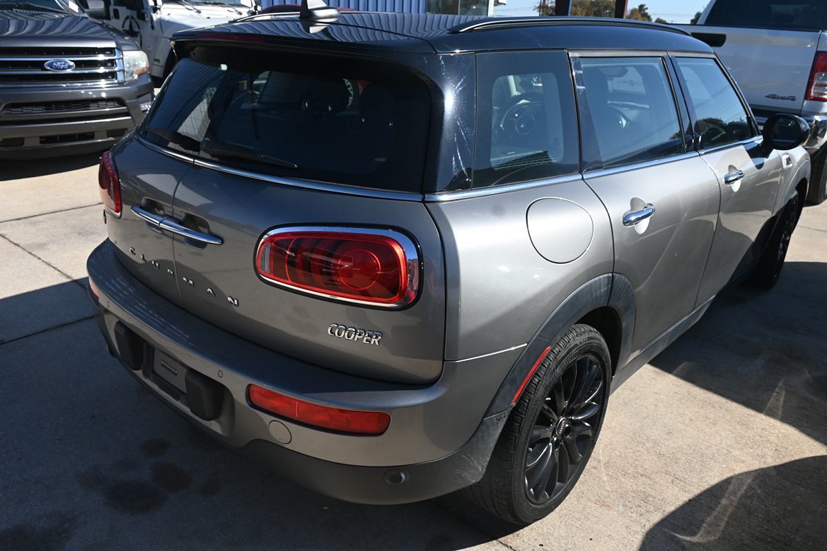 2018 MINI Clubman Base photo 3