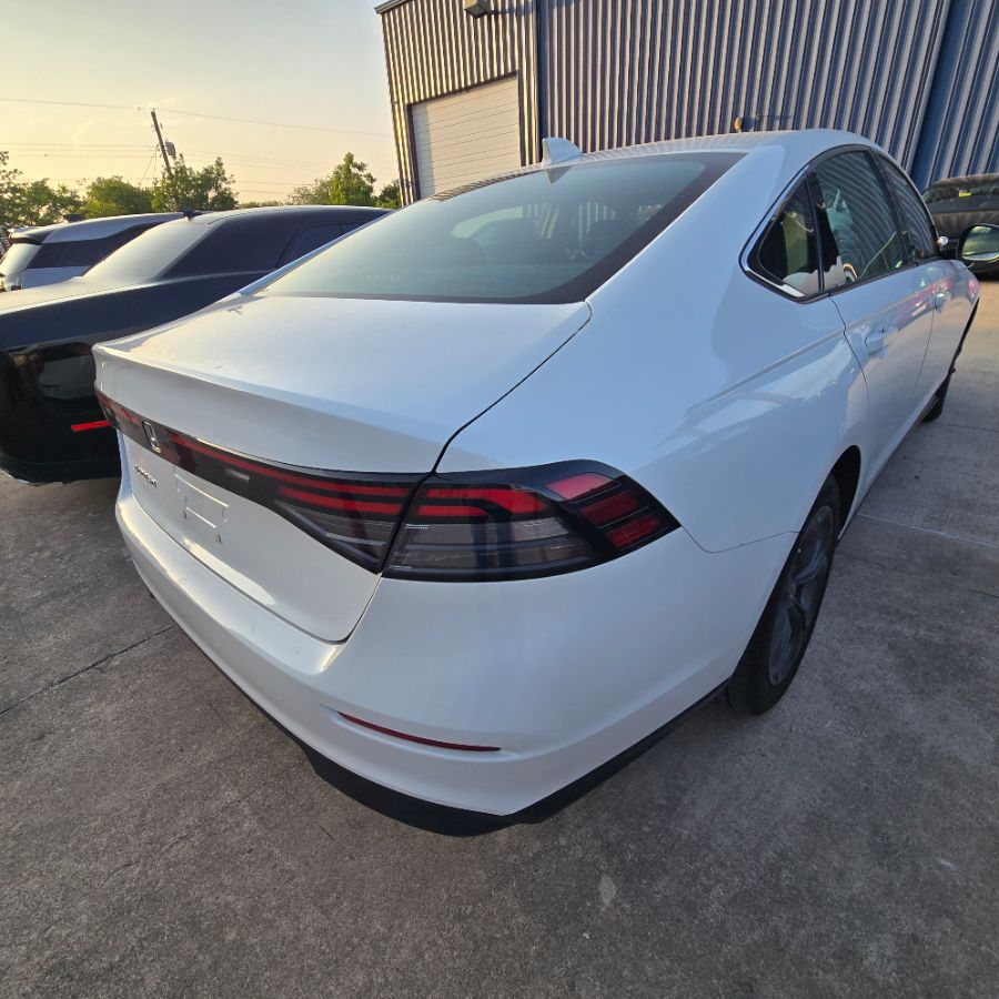 2023 Honda Accord EX photo 4