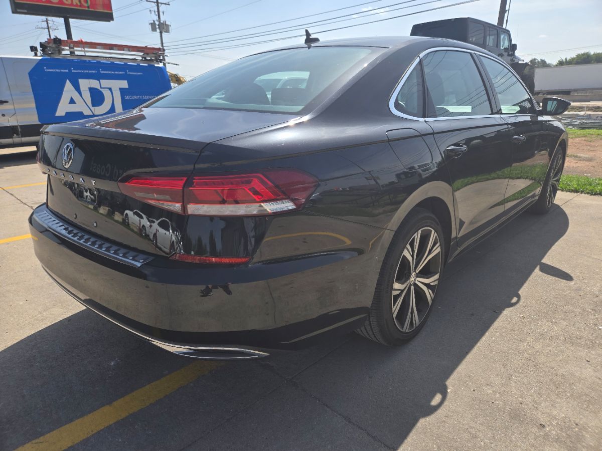 2022 Volkswagen Passat 2.0T SE photo 4