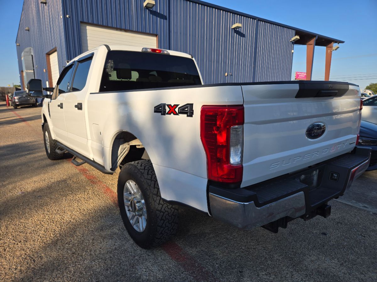 2018 Ford F-250 XLT photo 4
