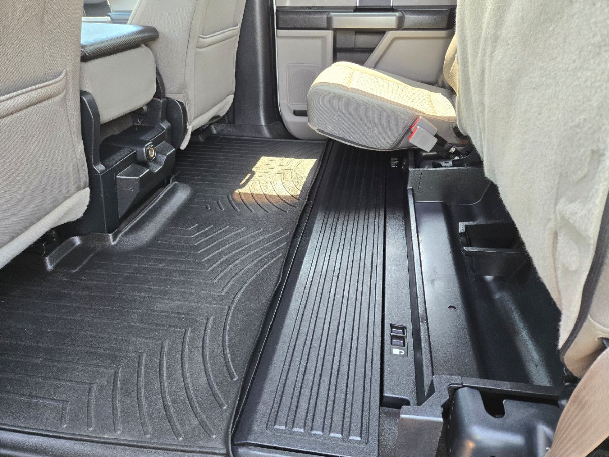2018 Ford F-250 XLT photo 2