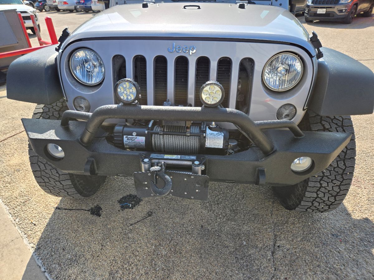 2016 Jeep Wrangler Unlimited Sport photo 4
