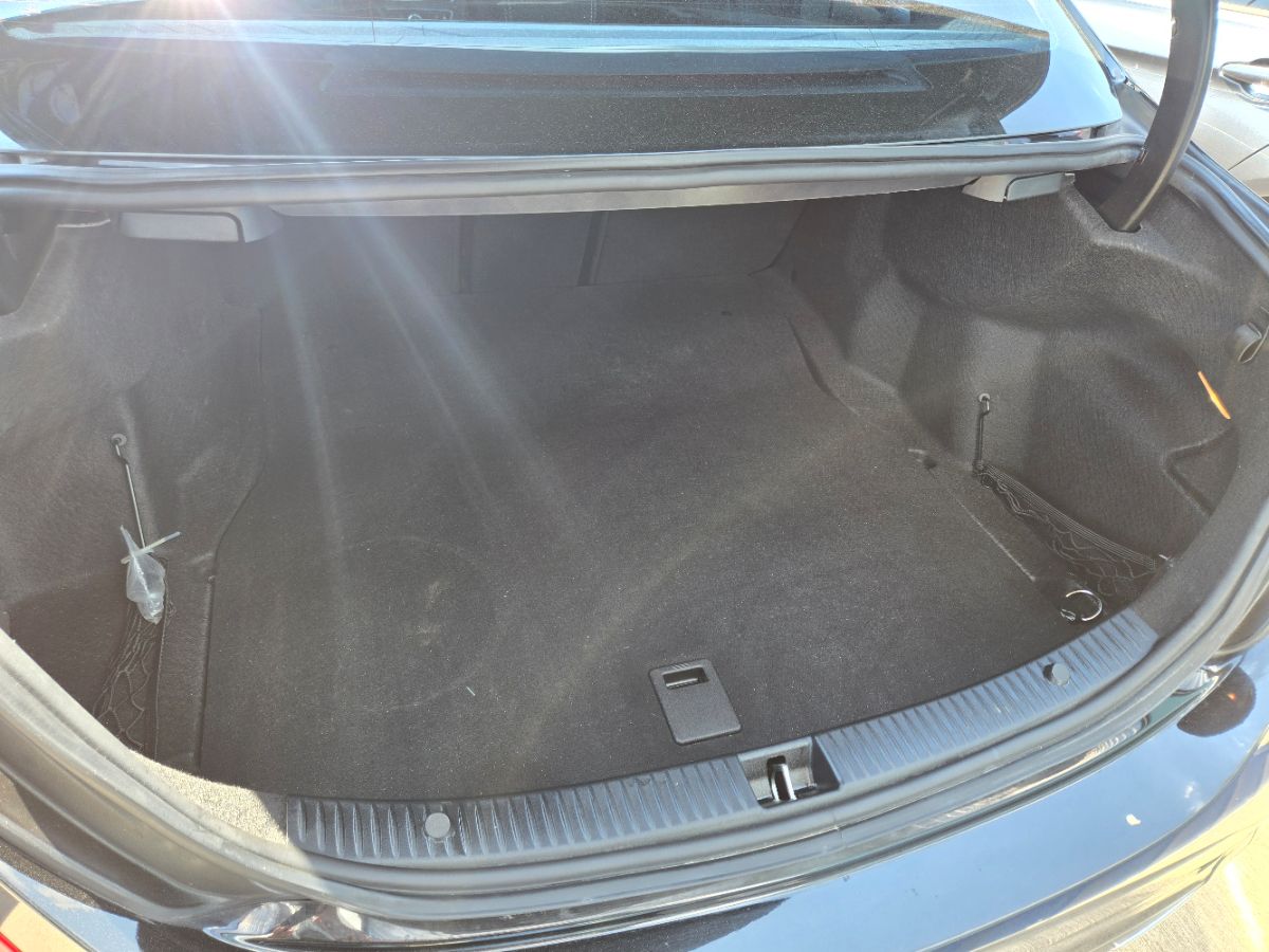 2018 Mercedes Benz C 300 Sedan photo 2