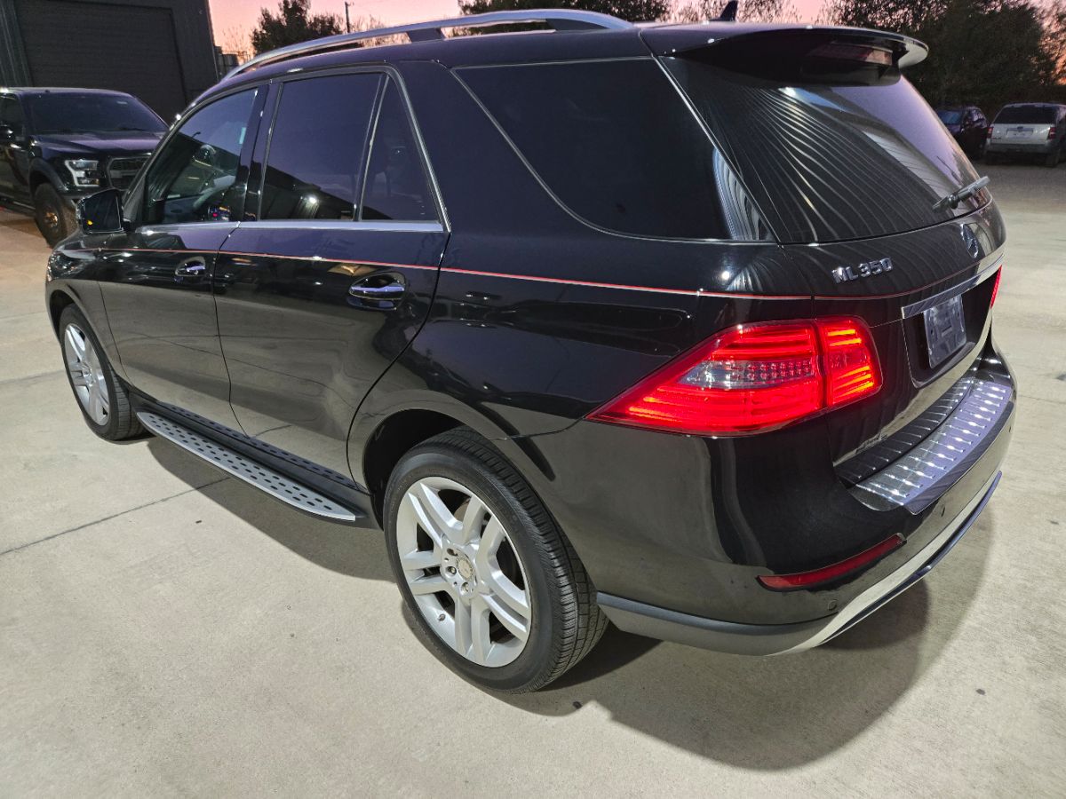 2015 Mercedes Benz ML 350 photo 3