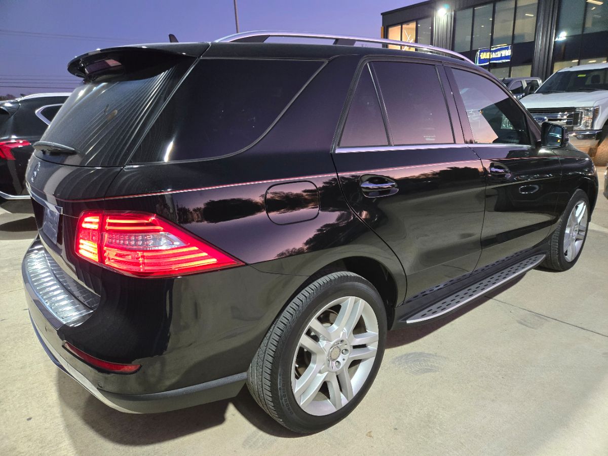 2015 Mercedes Benz ML 350 photo 4