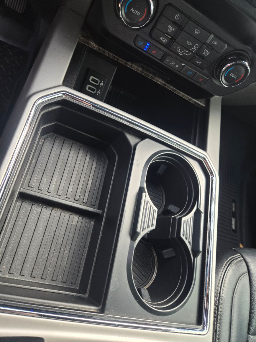 2019 Ford F-250 Lariat photo 2