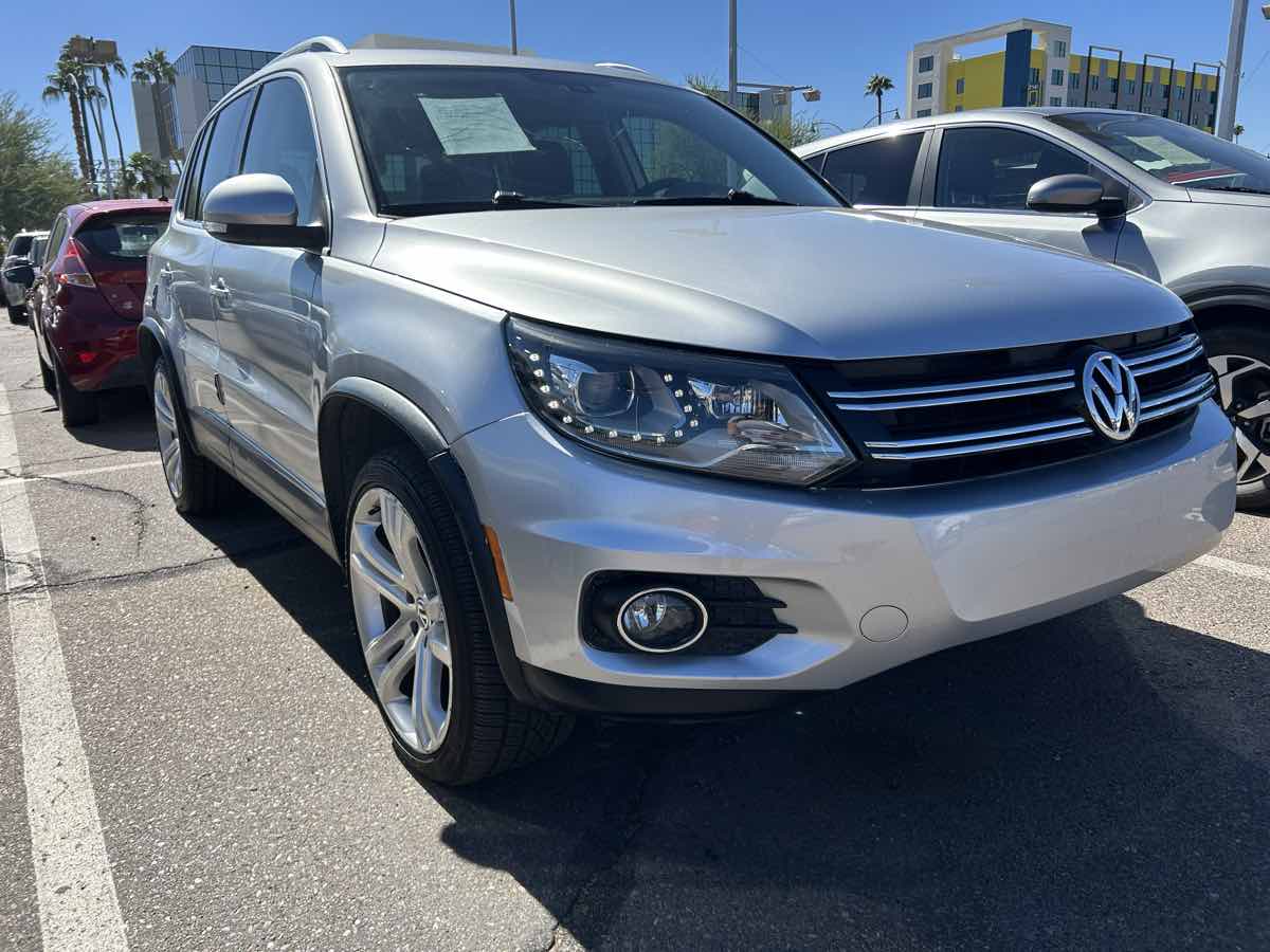 2016 Volkswagen Tiguan SEL - Photo 2