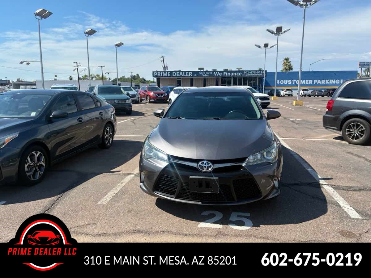 2015 Toyota Camry SE