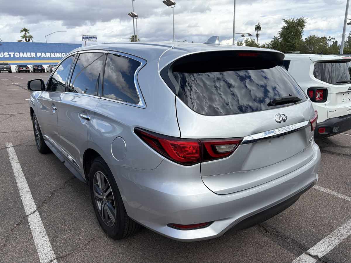 Photo 4 of this INFINITI QX60