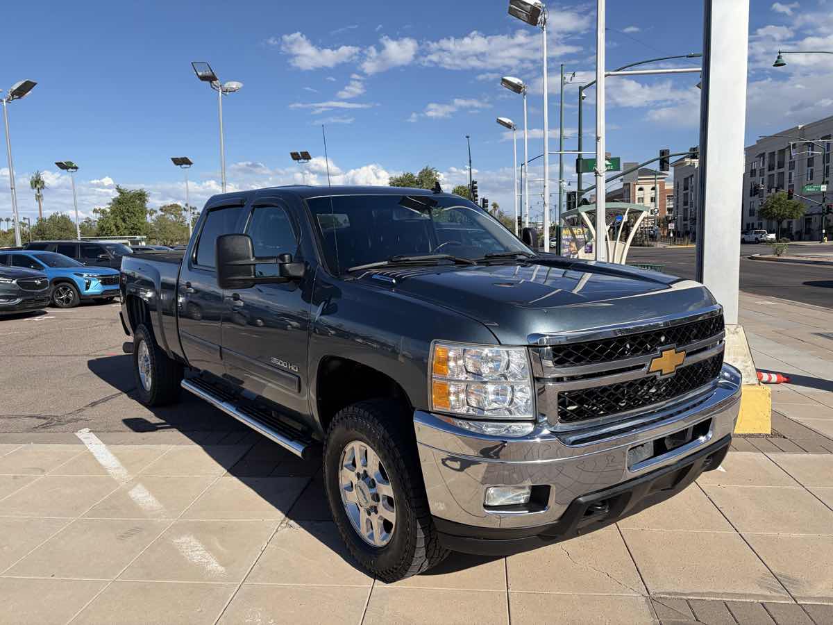 Photo 2 of this Chevrolet Silverado 3500HD