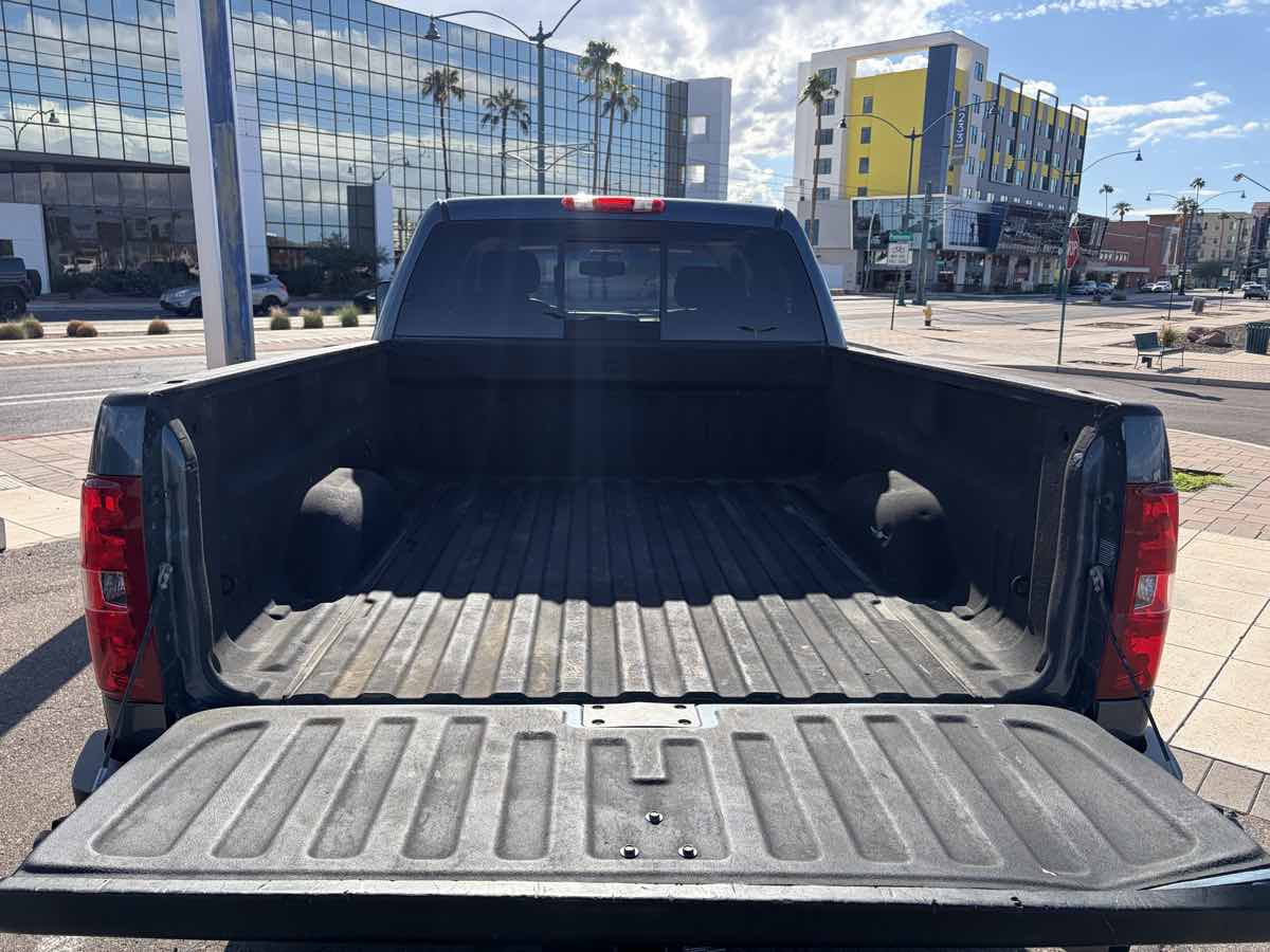 Photo 5 of this Chevrolet Silverado 3500HD