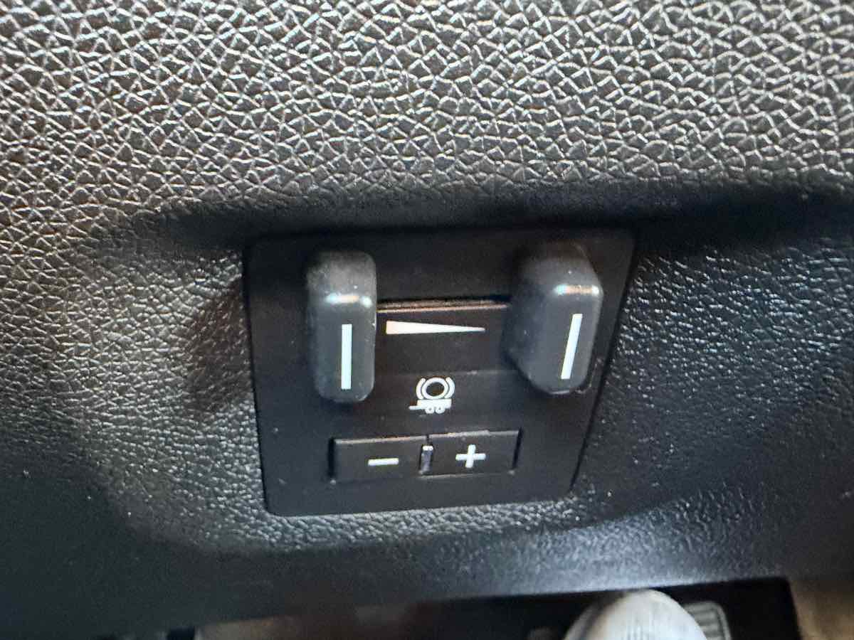 Photo 15 of this Chevrolet Silverado 3500HD