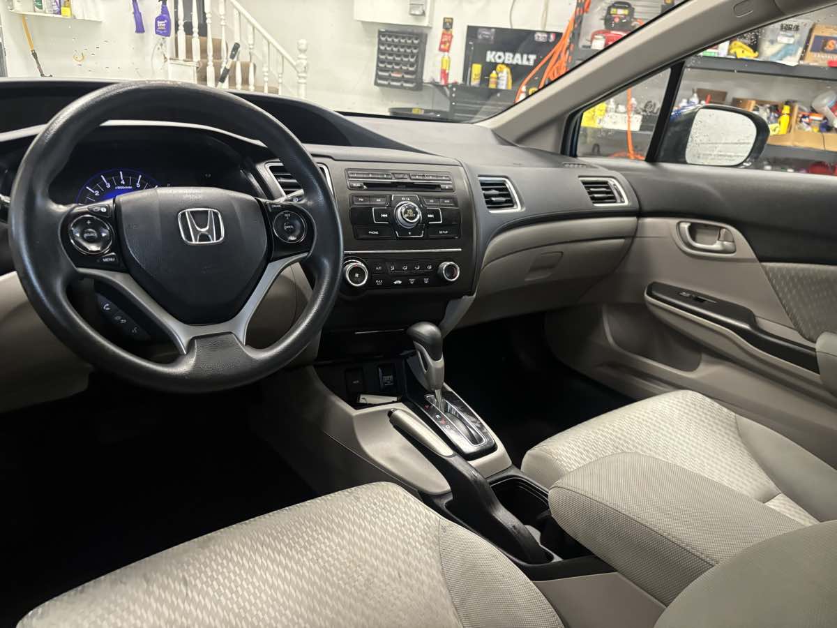 2015 Honda Civic LX - Photo 9