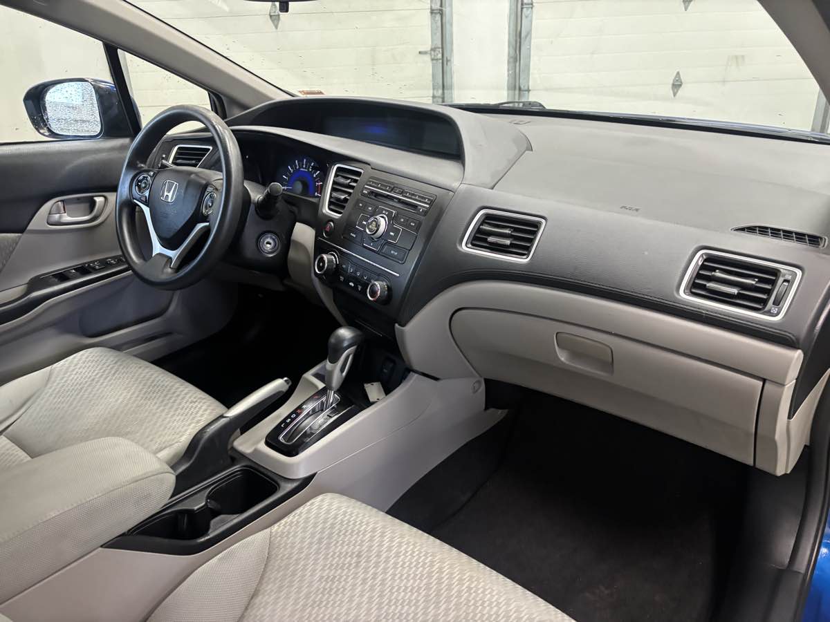 2015 Honda Civic LX - Photo 16