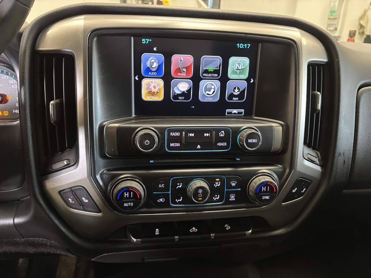 2018 Chevrolet Silverado 1500 LT - Photo 16