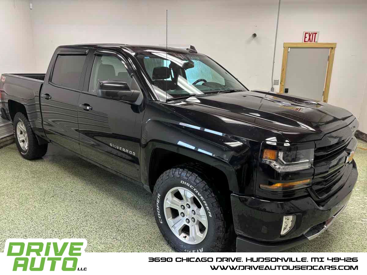2018 Chevrolet Silverado 1500 LT 4X4 Crew Cab Short Box's photo