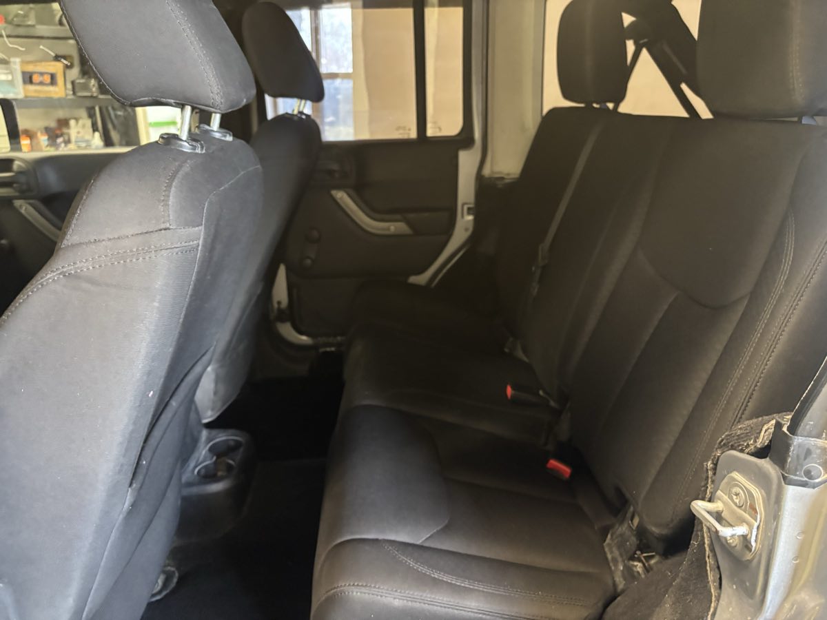 2016 Jeep Wrangler Unlimited Sport - Photo 9