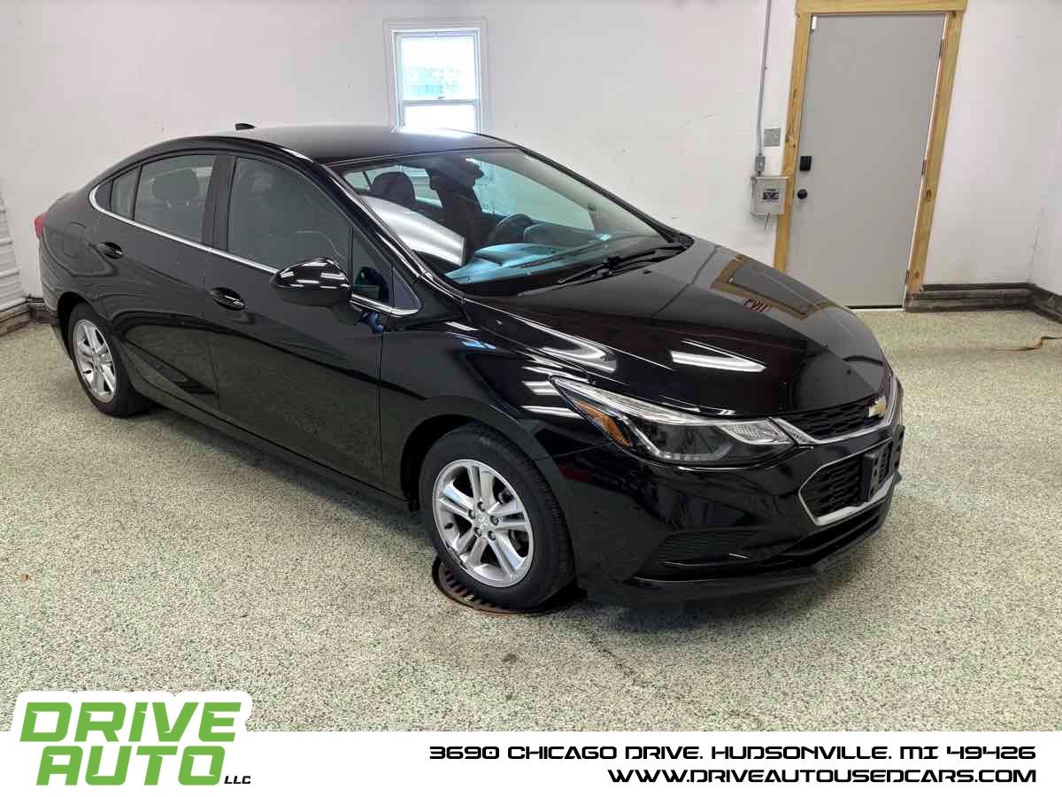 2017 Chevrolet Cruze LT Auto's photo