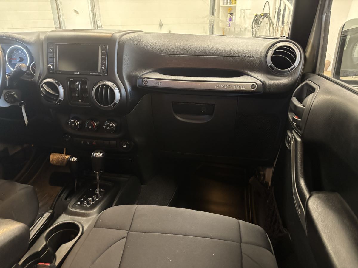 2017 Jeep Wrangler Unlimited Sport S - Photo 14