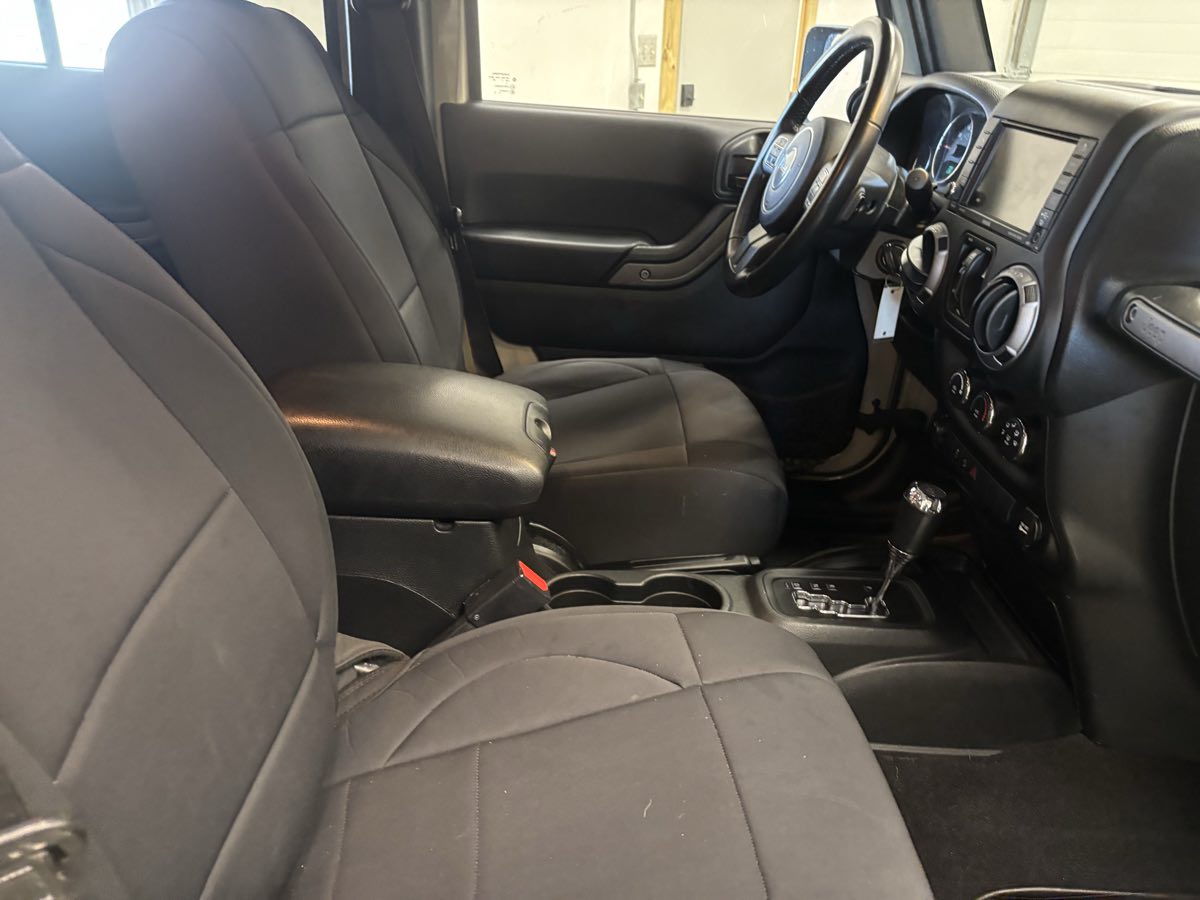2017 Jeep Wrangler Unlimited Sport S - Photo 16