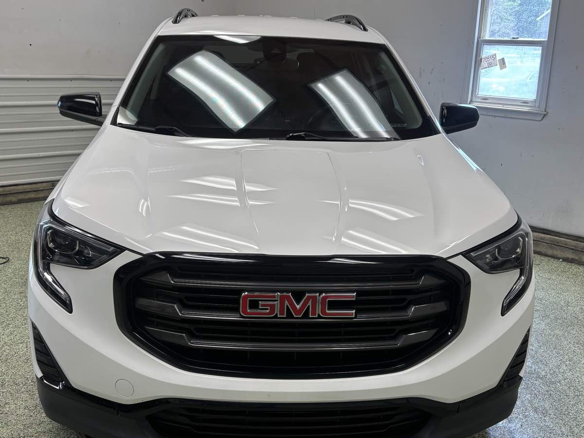 2020 GMC Terrain SLE - Photo 2