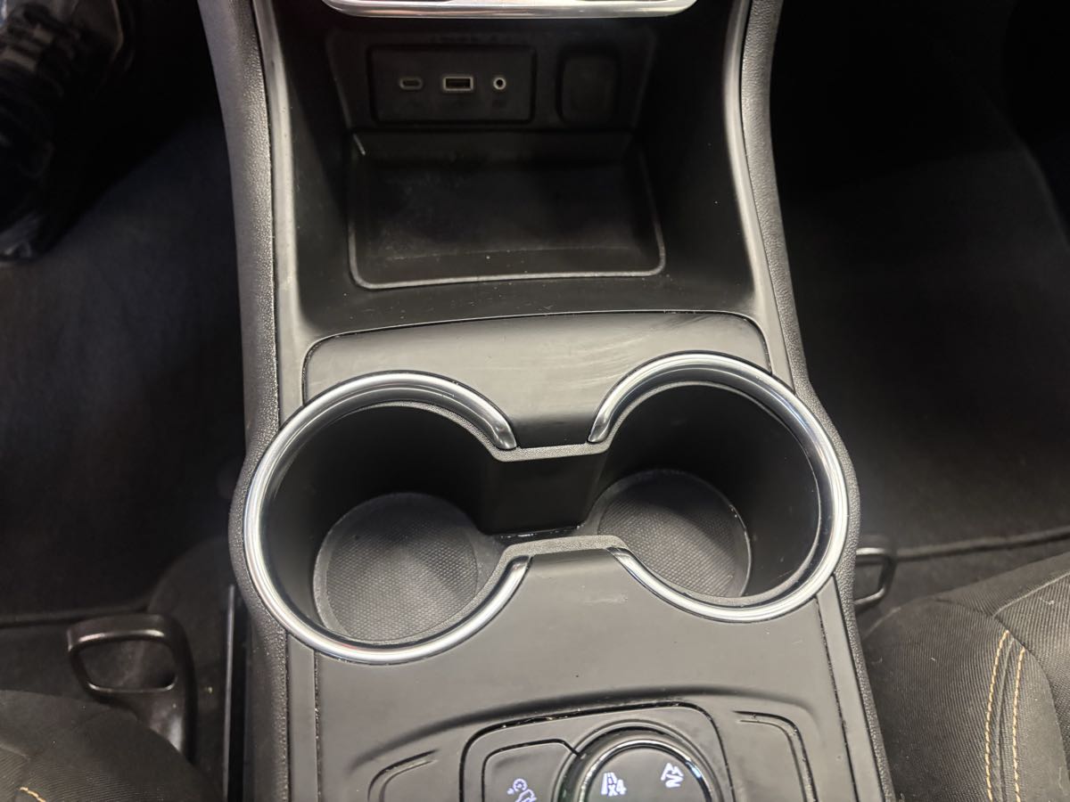 2020 GMC Terrain SLE - Photo 18