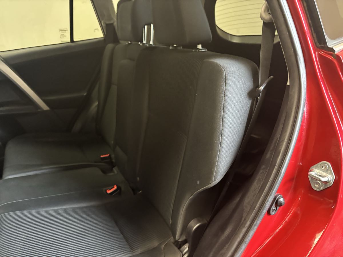 Photo 10 of this Toyota RAV4