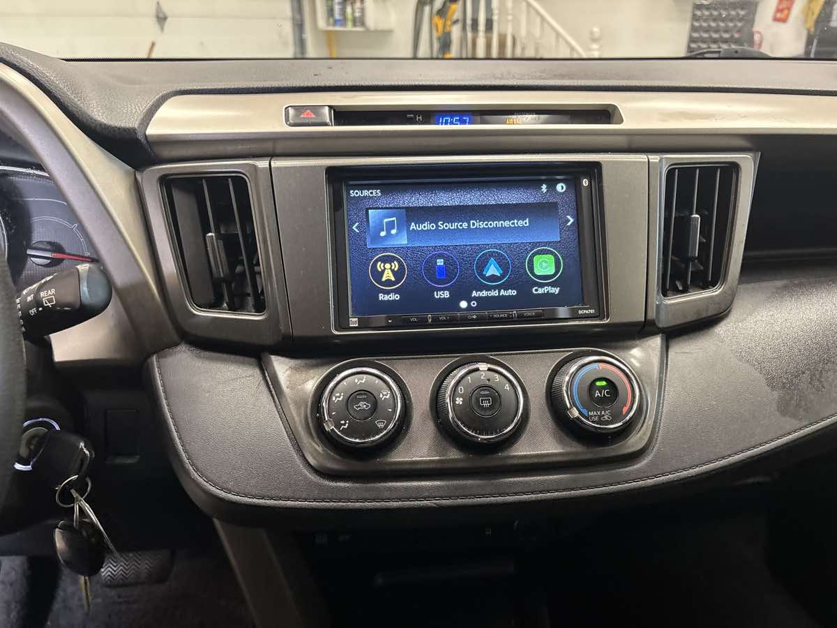 Photo 23 of this Toyota RAV4