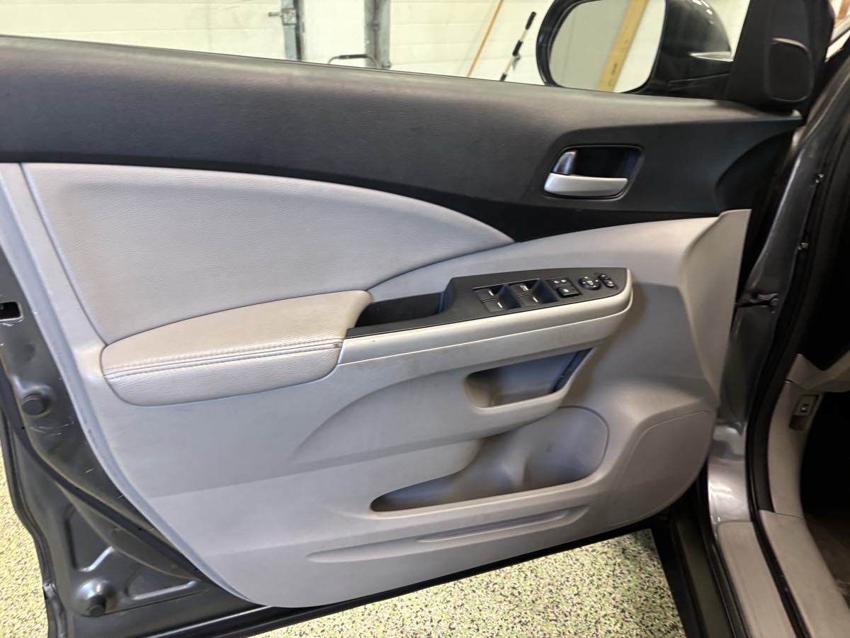 Photo 5 of this Honda CR-V