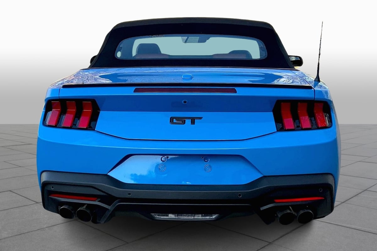 2024 Ford Mustang GT Premium Convertible photo 3