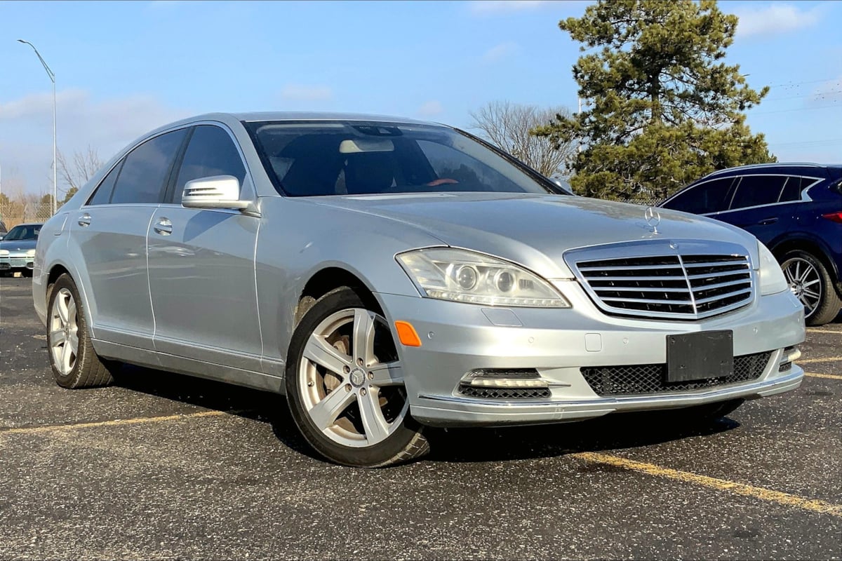 2011 Mercedes Benz S 550 4MATIC photo 31