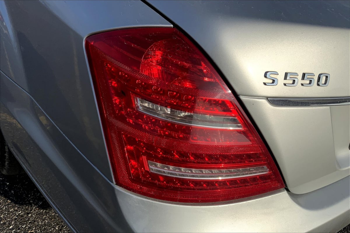 2011 Mercedes Benz S 550 4MATIC photo 26