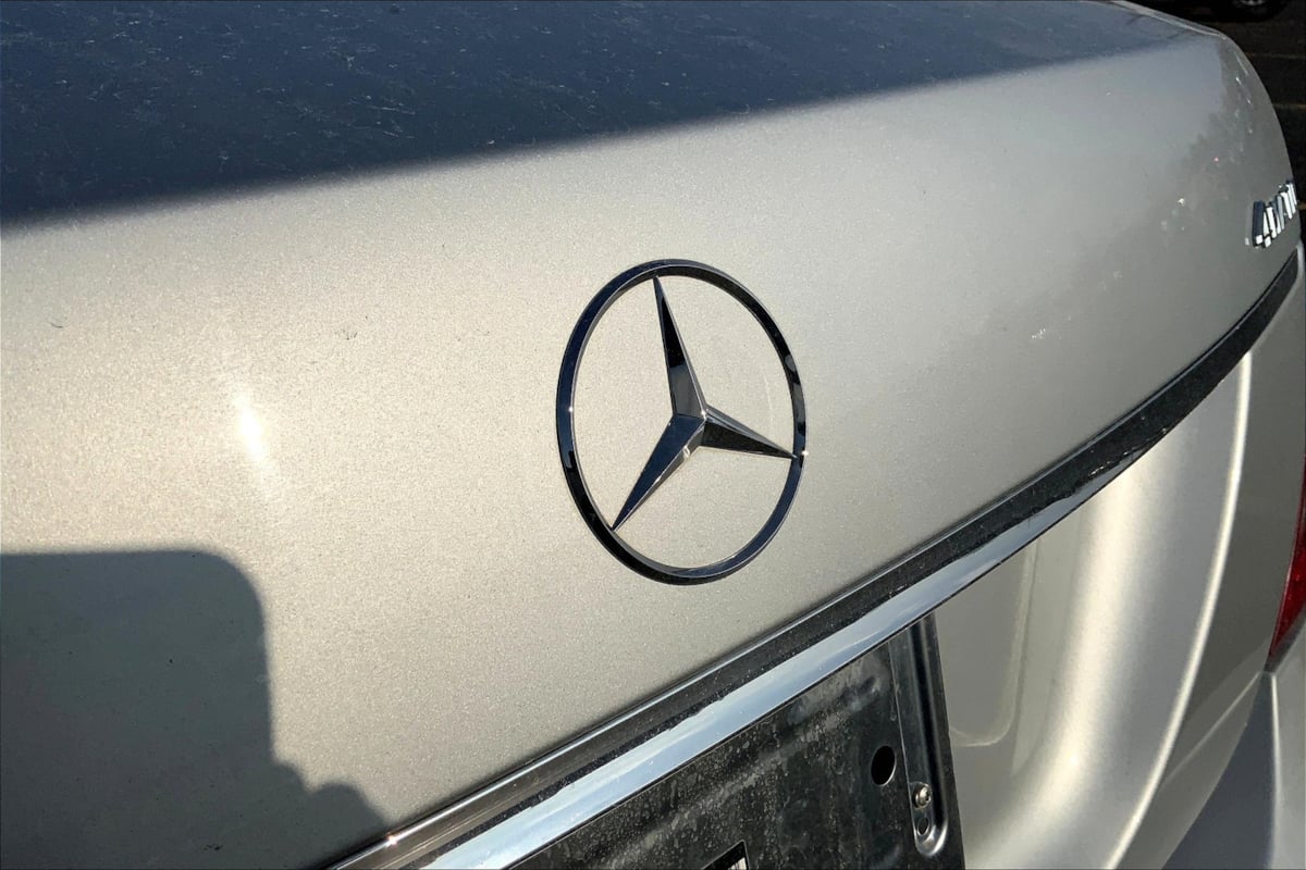 2011 Mercedes Benz S 550 4MATIC photo 28