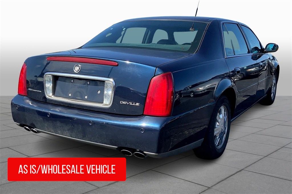 Sold 2003 Cadillac DeVille in Flint