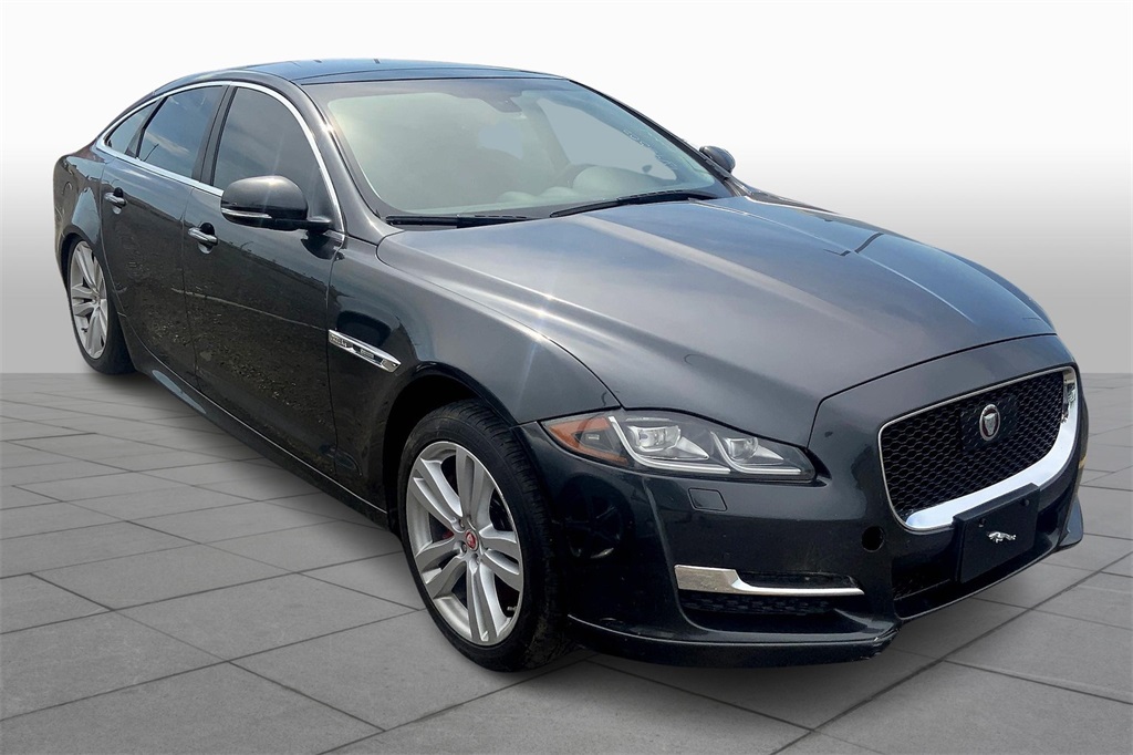 2016 Jaguar XJ R-Sport