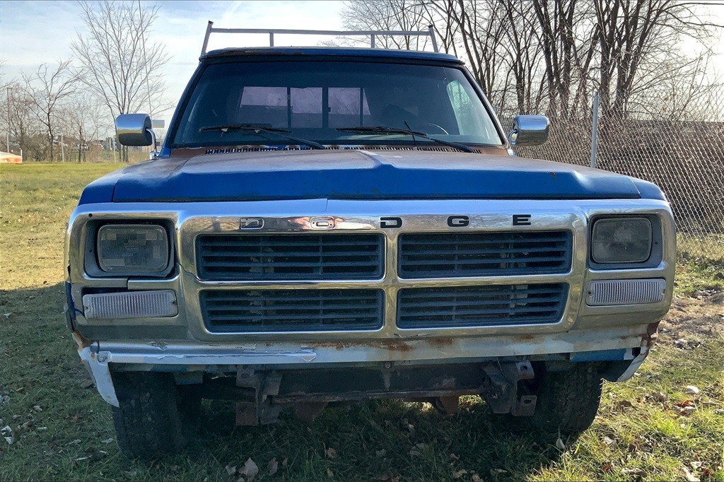 1992 Dodge D-Series photo 2