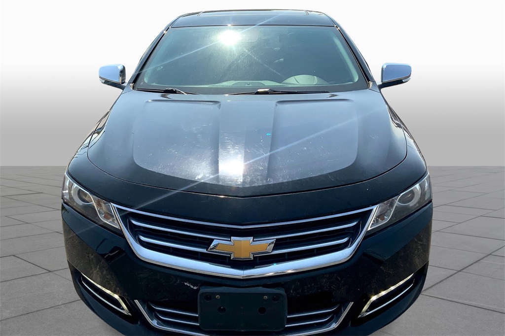 2015 Chevrolet Impala LTZ photo 2