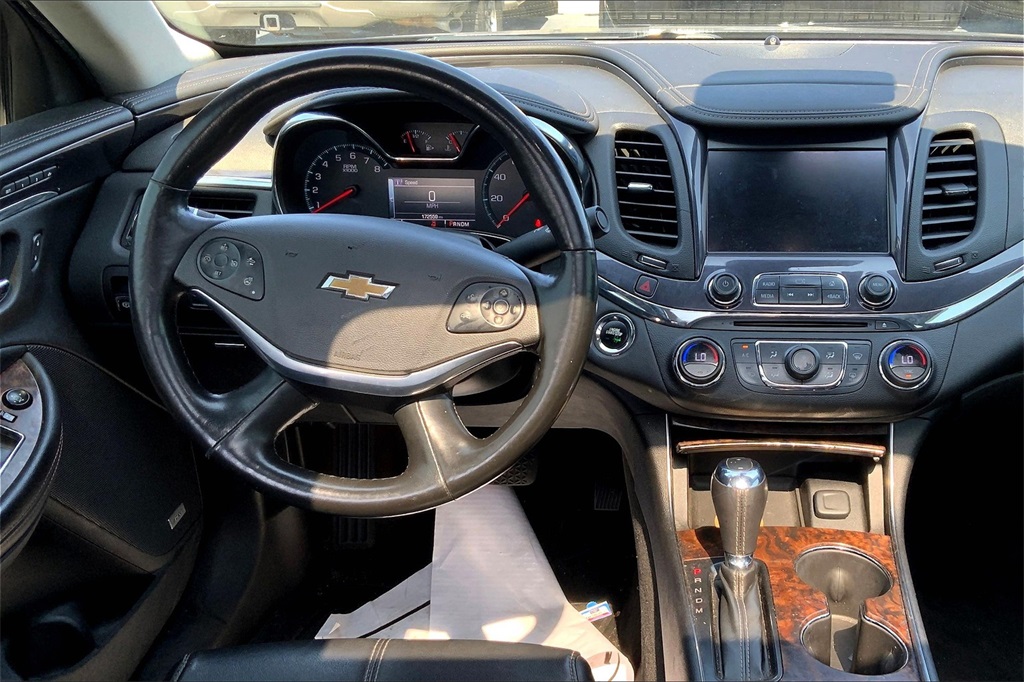 2015 Chevrolet Impala LTZ photo 4
