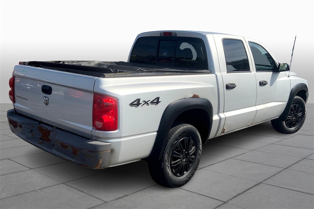 2005 Dodge Dakota ST photo 12