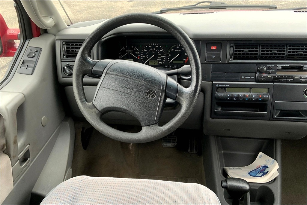1999 Volkswagen EuroVan MV photo 4