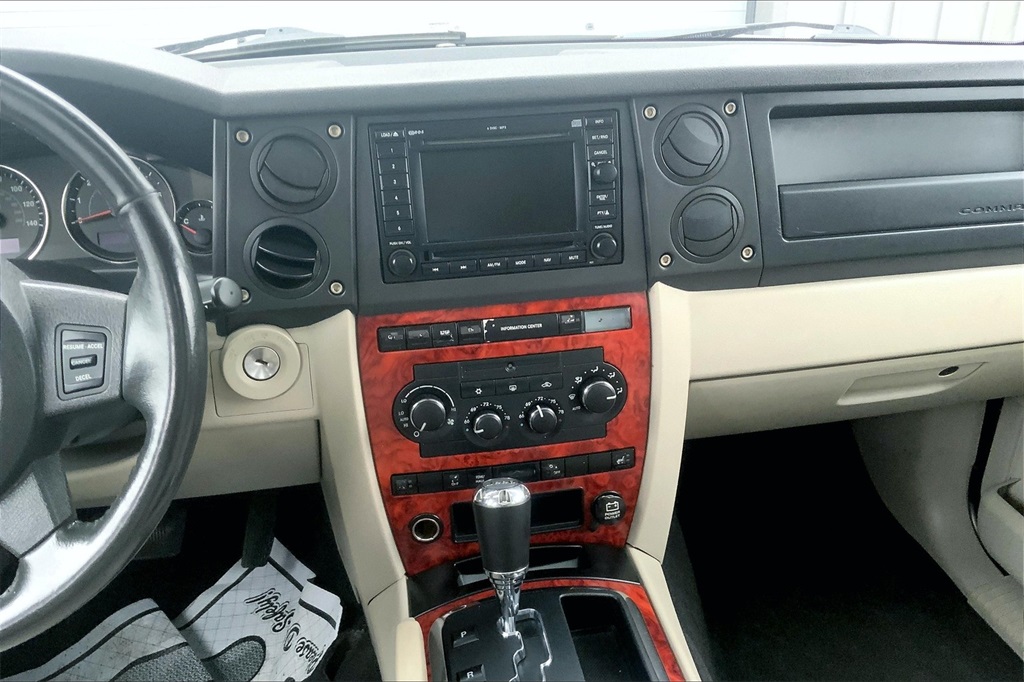 2006 Jeep Commander Limited photo 4