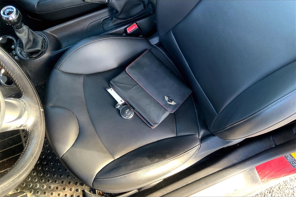 2013 Mini Cooper Hardtop S photo 11