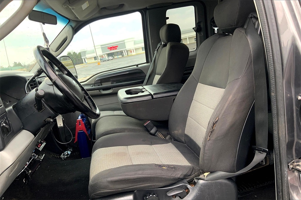 2004 Ford F-250 XL photo 15
