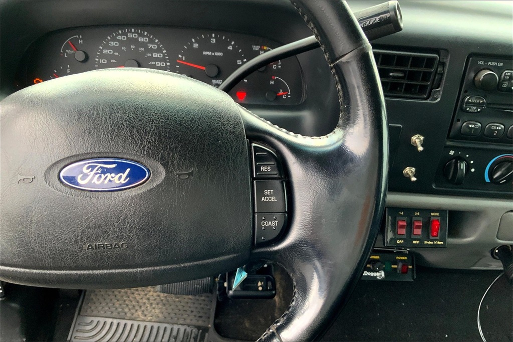 2004 Ford F-250 XL photo 18