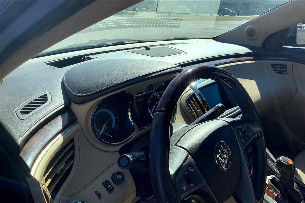 2011 Buick LaCrosse CXS photo 4